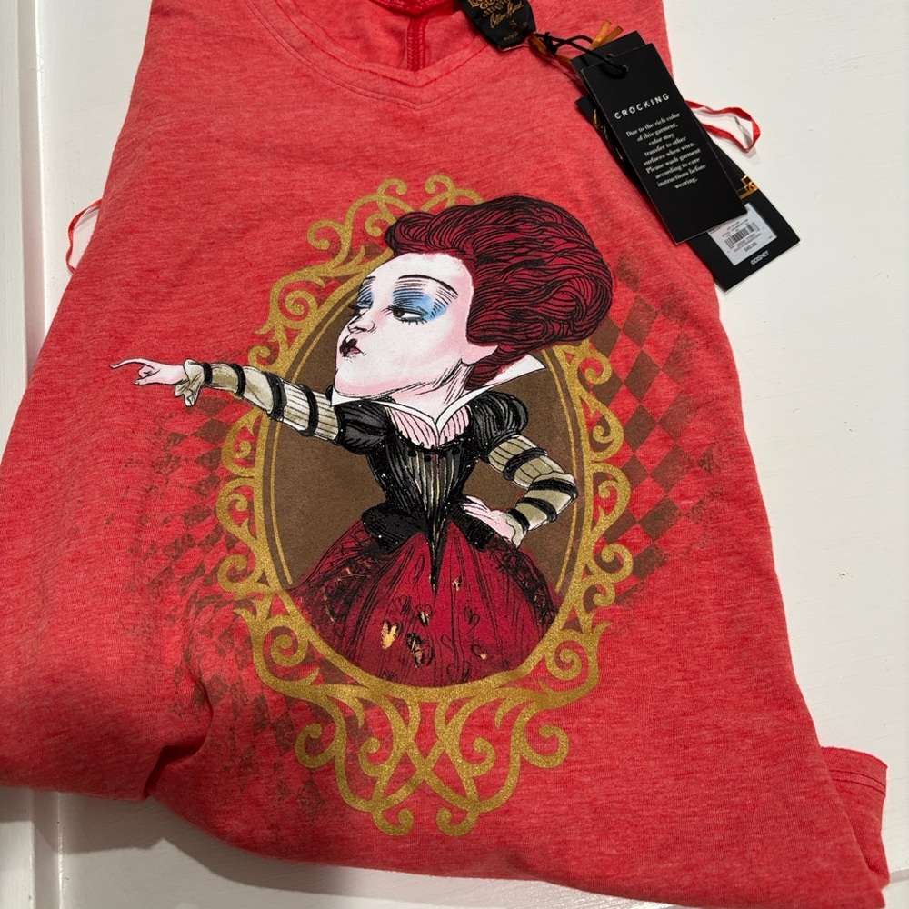 Disney Red Queen Graphic Tank Top